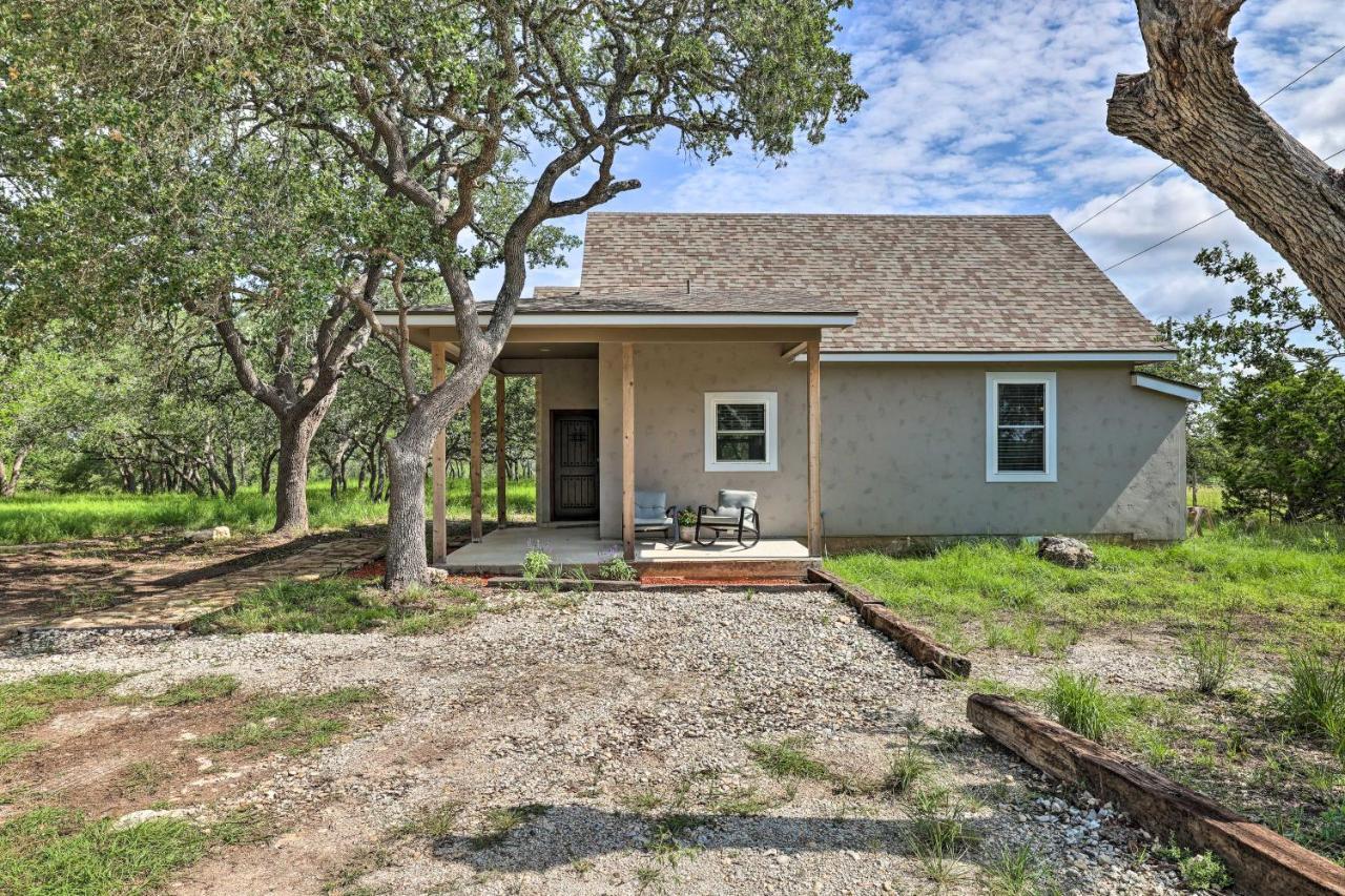 Cozy Spring Branch Cottage In Hill Country! Exterior photo