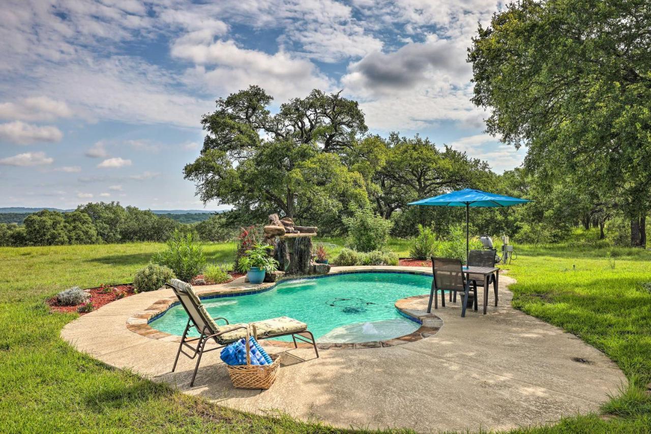 Cozy Spring Branch Cottage In Hill Country! Exterior photo